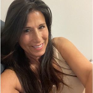 Meet your Posher, Gina